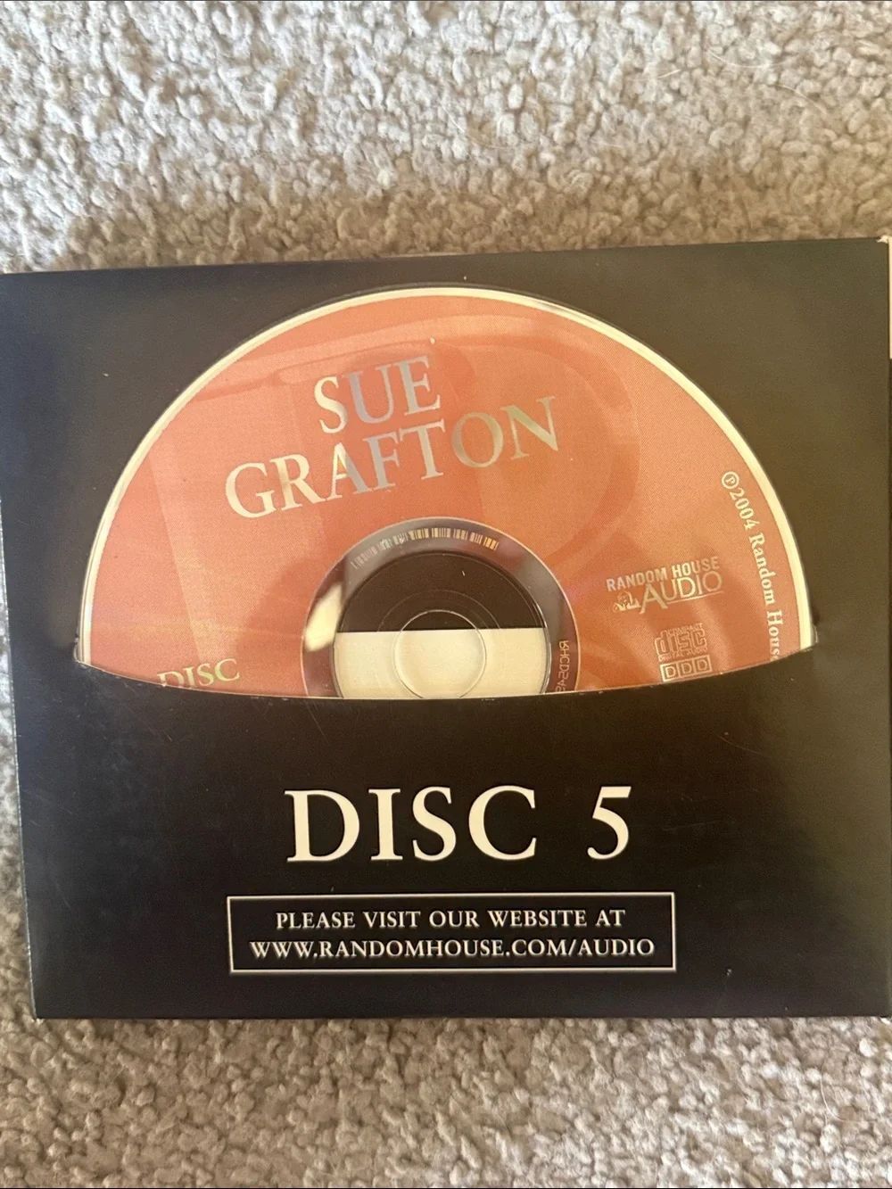 Sue Grafton "R Is for Ricochet" AudioBook! - Picture 6 of 7